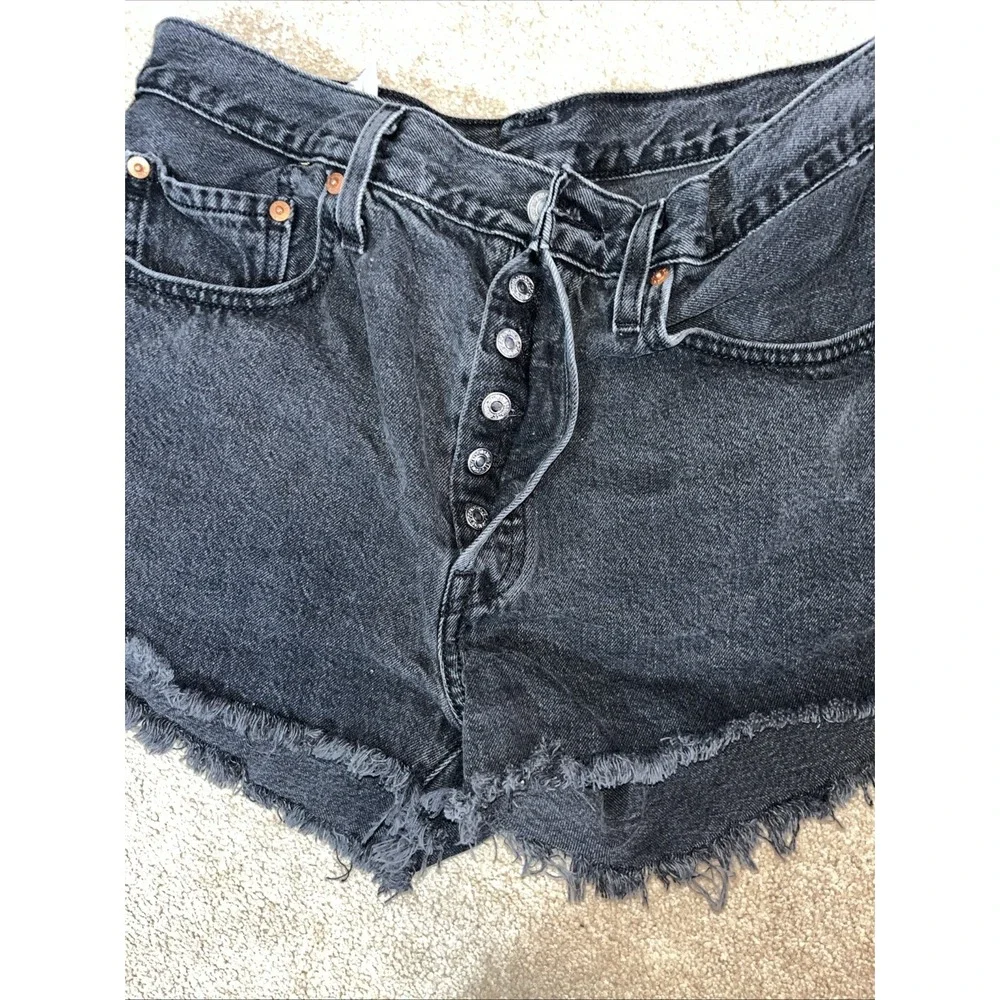 Levi's 501 Jean Women's Size 31 Black Cut Off Denim Shorts Button Fly‎